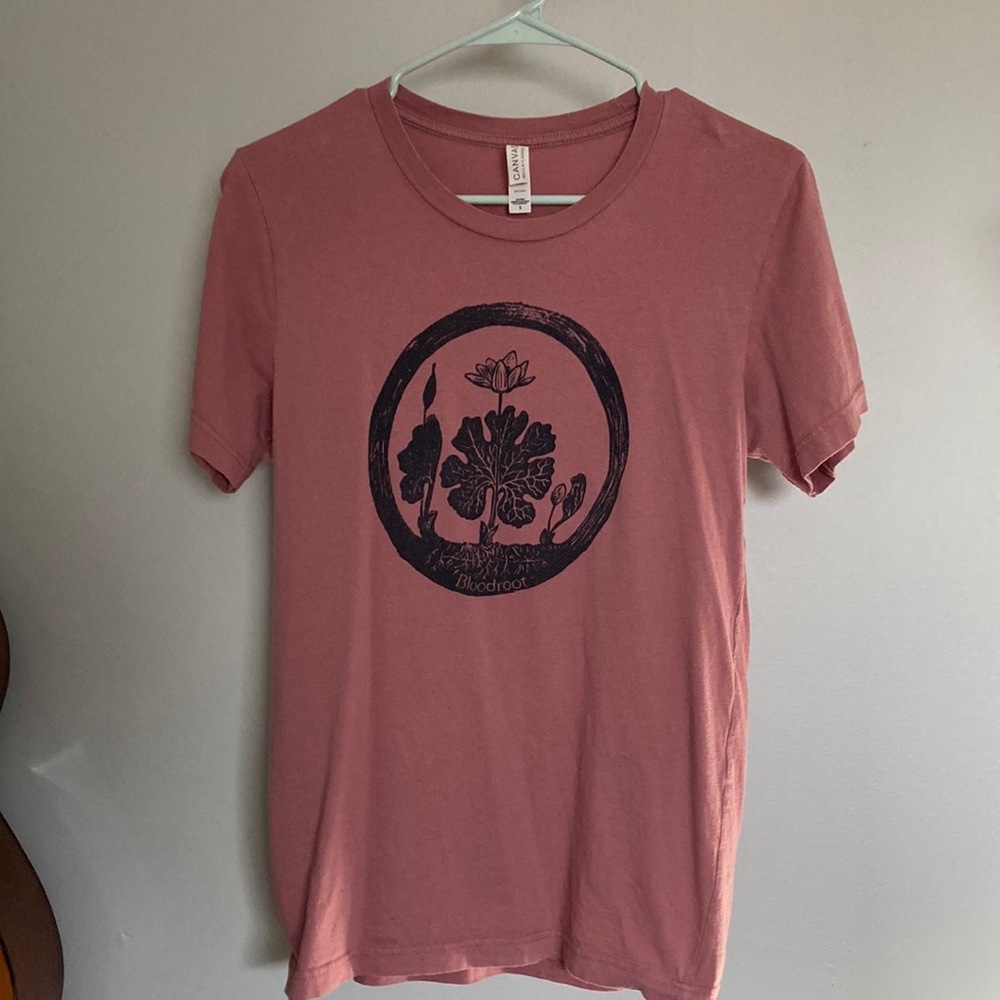 Women’s S Tshirt Bloodroot design Custom Screenprint from United Plant Savers